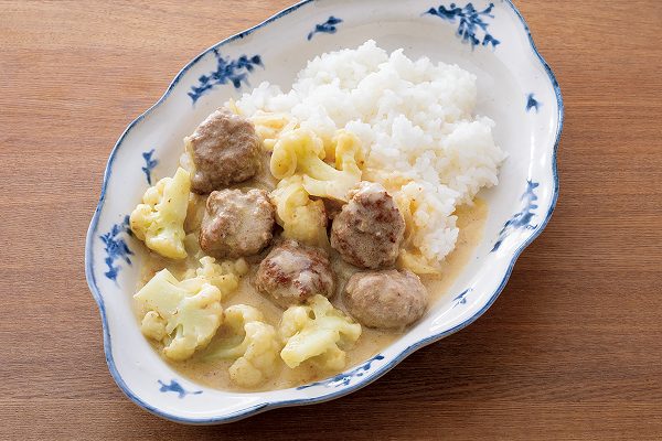 ほっとする味わい、ミートボールホワイトカレー【ごはん同盟のレシピ】