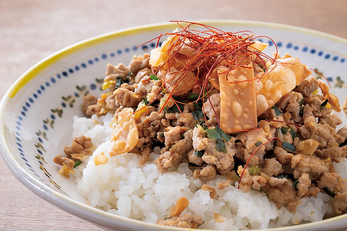 包まず手軽、餃子そぼろ丼【ごはん同盟のレシピ】