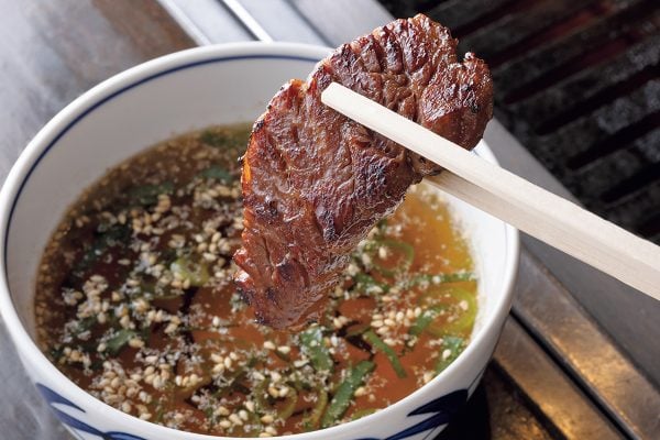 洗いだれに割烹スタイルなど、京都らしさが味わえる焼き肉３。