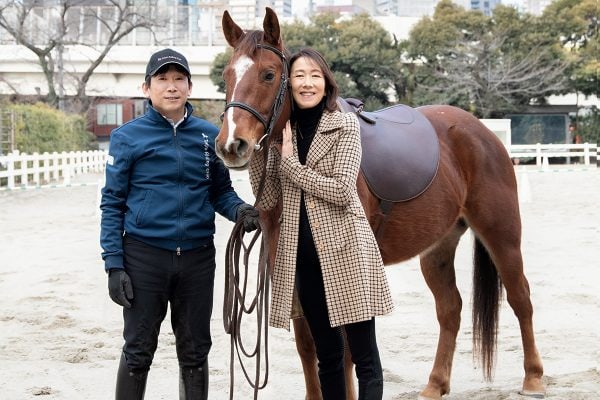 乗馬にハマった長野智子さんと、深野聡さんが語り合う「馬の魅力」。