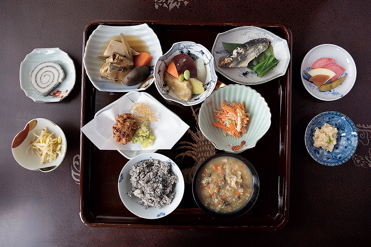 青森・津軽、伝統料理を味わう旅。