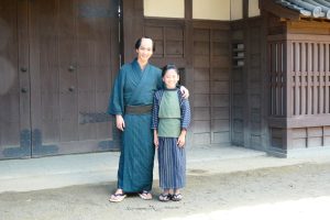 重三郎と深い縁を持つことになる少年、唐丸（渡邉斗翔）と。