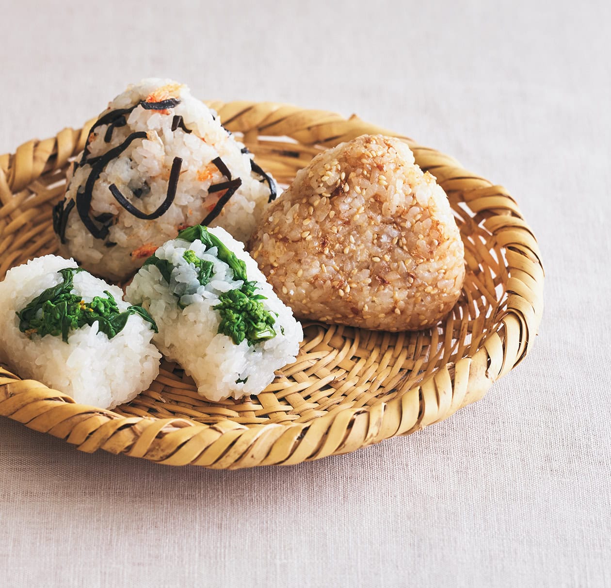 外で食べればいっそう美味しい！大人も心躍る、おにぎり百花繚乱