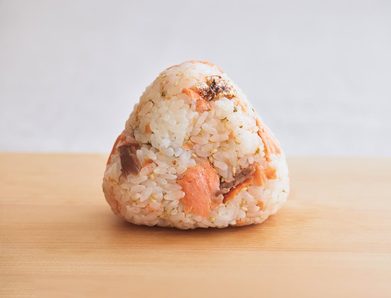 外で食べればいっそう美味しい！大人も心躍る、おにぎり百花繚乱