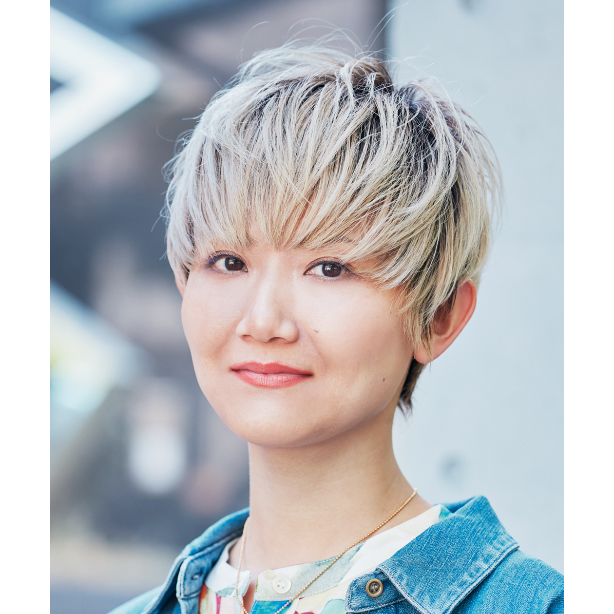 ハイトーンカラー＆アレンジヘアで今年らしく【大人ヘアスナップ