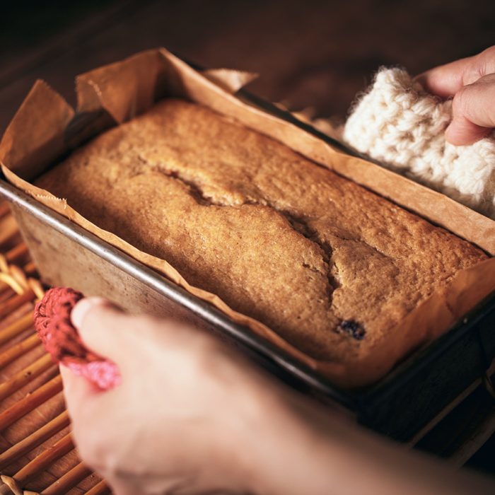 焼き菓子作りで心落ち着く、山下りかさんのひとり夜ふかしの楽しみ。