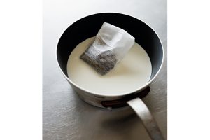 コーヒー豆は種類を選ばないので、お気に入りの豆を細挽きにして使ってみてください。