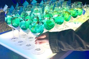 幻想的なライトアップとぴったりな「BLUE COCKTAIL」をどうぞ。