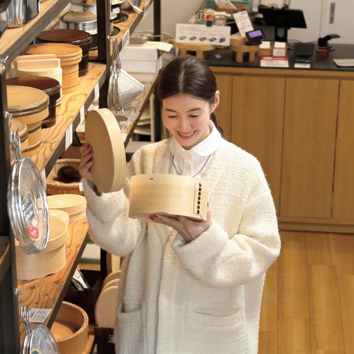 【俳優・ともさかりえさん】料理の道具は長く付き合えて、おいしくなるものを。