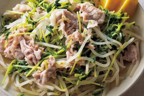 豚こま、豆苗、もやしのナンプラー煮【市瀬悦子さんの失敗知らずの重ね煮レシピ】