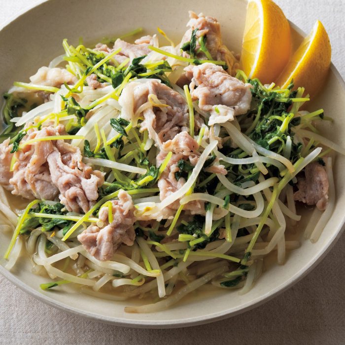 豚こま、豆苗、もやしのナンプラー煮【市瀬悦子さんの失敗知らずの重ね煮レシピ】