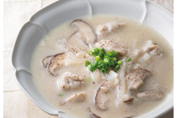 そば粉だんごとえごまのスジェビ【コウ静子さんの韓国薬膳の力で食養生を】