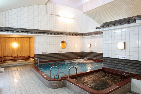 早起きで一日たっぷりフル活用。混雑知らずで楽しむ京都の朝風呂