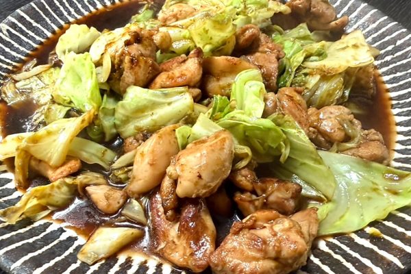 春キャベツと鶏肉のごはんですよ！炒め【ヒャダインの台所 Vol.256】