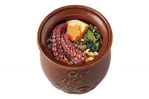 旅情をかき立てる「駅弁図鑑」その土地ならではの味が魅力