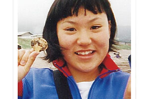 10代の頃。中高生の時から髪型やおしゃれに興味津々。高校時代は友人のヘアカットもしていた