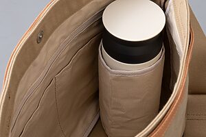 夏場には欠かせないボトルホルダーもついて、至れり尽くせり