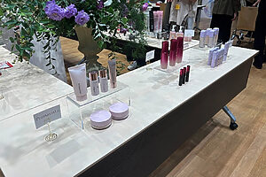 タッチアップ会で発見！ 編集部が気になった旬のコスメ8選