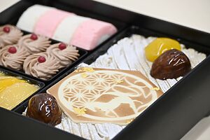 〈トシ・ヨロイヅカ〉干支の午をイメージしたモンブラン