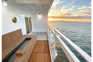  夜のフェリーを「宿」にするコスパ技、知ってる？ 