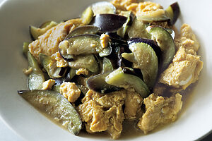 茄子と卵の炒めもの