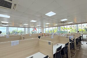 今回は大人も子どもも机を並べて共に学ぶ