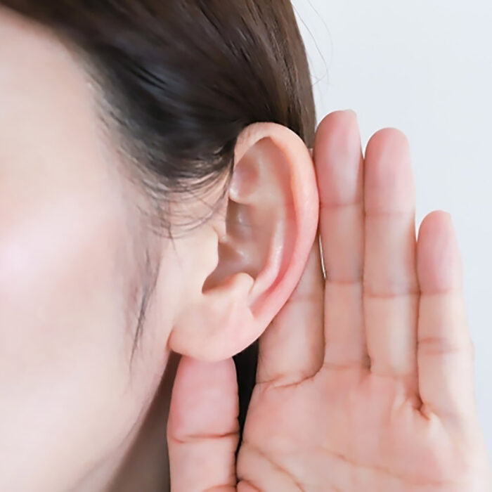「あれ？ 聞こえにくいかも……」は、実は40代から始まっている？ 聴力の衰えが影響している意外な病気と対策