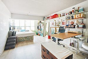 大都会の恩恵を受けながら狭小住宅で賢く倹約──ブロガー、ライター・大木奈ハル子さんの工夫やセンスが光る楽しい暮らし