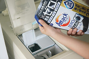 【洗剤自動投入はいいことずくめ!】自動投入タンクに液剤を入れておけば、洗濯のたびに計量&投入の必要なし。さらに、洗剤の入れ過ぎを防止することで無駄が減り、節約にもつながっていいこと尽くし