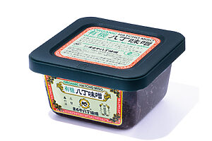 醤（ひしお）の郷（さと）の伝統をつなぐ 小豆島の醤油仕込み。まるや八丁味噌の有機八丁味噌