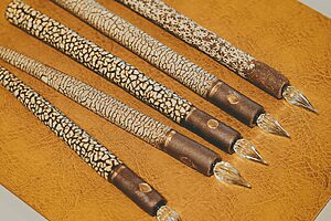 見た目の重厚感と多彩な文様表現が個性的な武雄焼