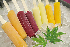 入浴後はアイスキャンディーを楽しむこともできる。朝には乳酸菌ドリンクも無料で飲めて、心身ともに整いそう