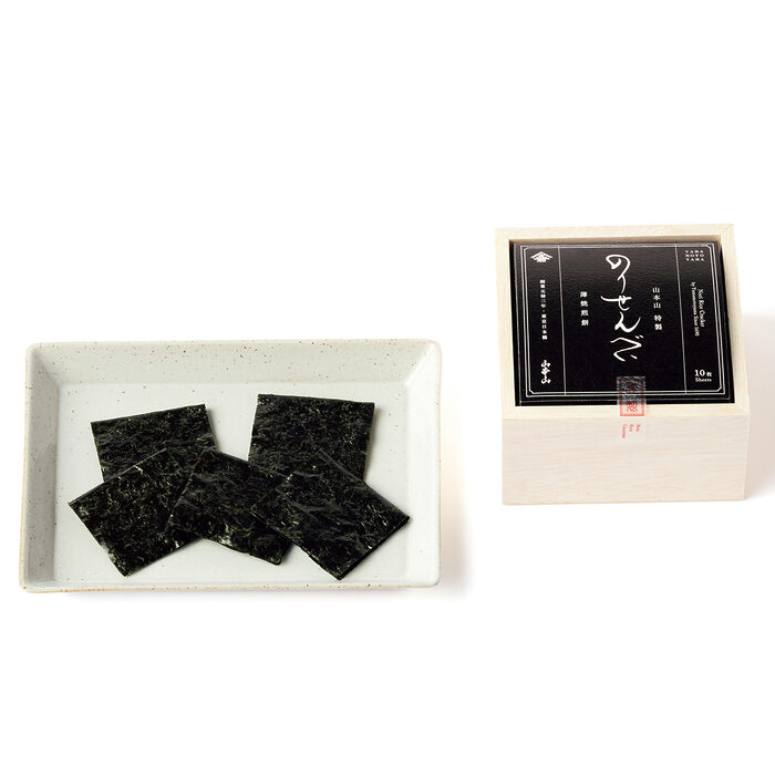 【手みやげをひとつ】山本山「のりせんべい」──俳優、モデル・優恵さん推薦