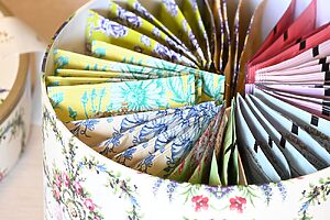 ひとつひとつのティーバッグのデザインも優美です