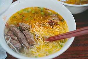 一気に辛みが足されて刺激的な一杯に