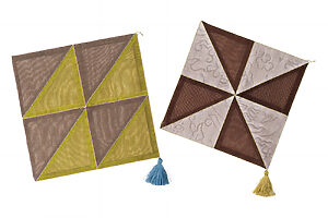 韓国伝統のパッチワーク、チョガッポの飾り布 各3,300円