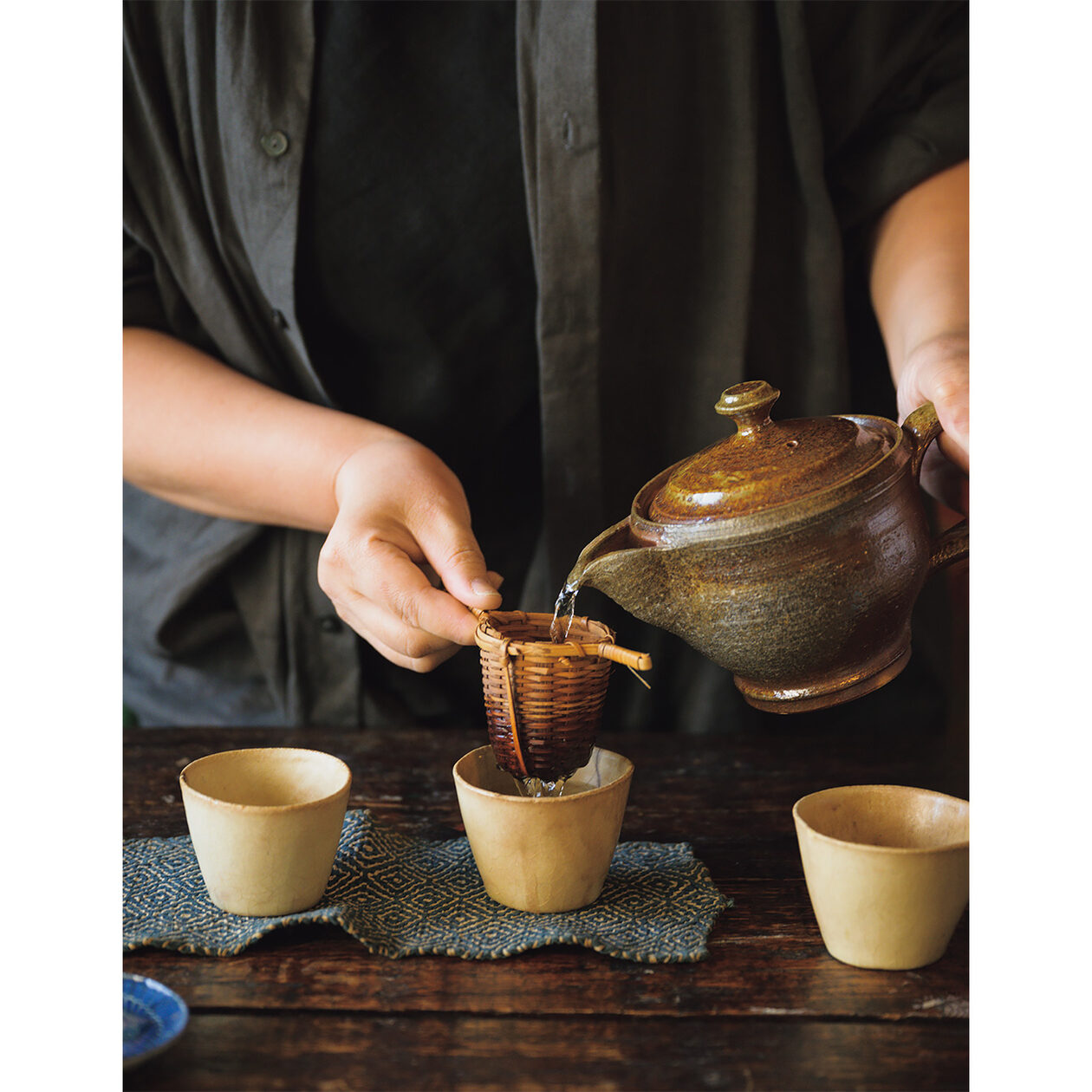 暮らしに読点を打つように。自分で淹れたお茶のある時間 | くらし