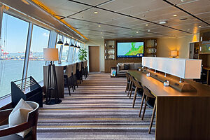 ワーキングスペース「イー・スクエア」Wi-Fiと各座席に電源完備