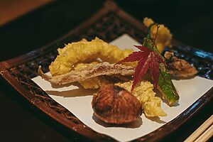 富山湾に生息する深海魚「げんげ」の天ぷら＆唐揚げ