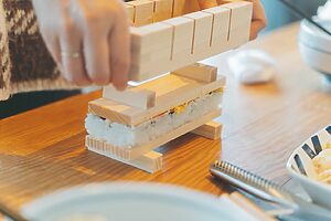 上からぎゅっとおして、慎重に型を外したら、出来上がり