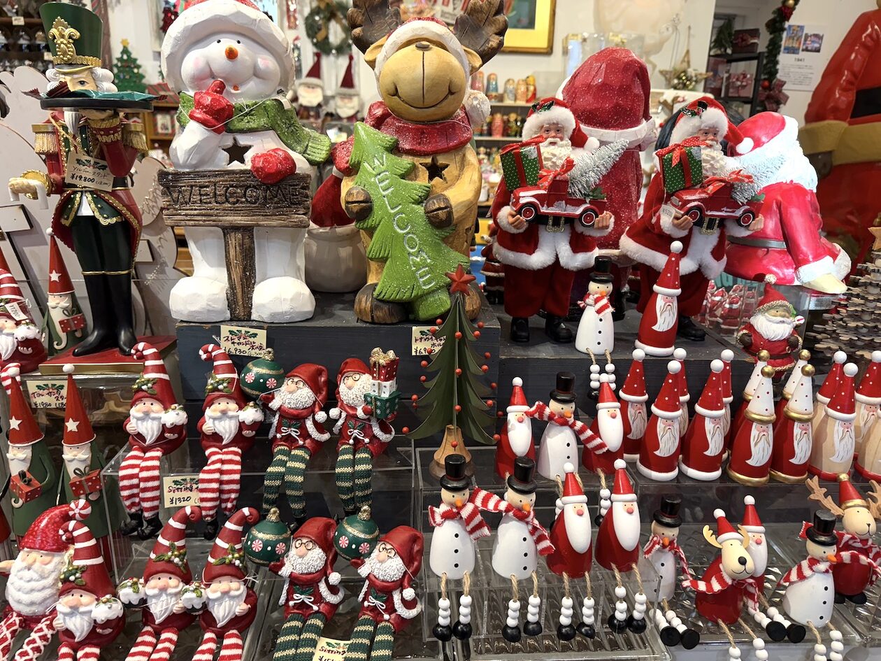 まるでおもちゃ箱！ 横浜・みなとみらいのクリスマスグッズ専門店