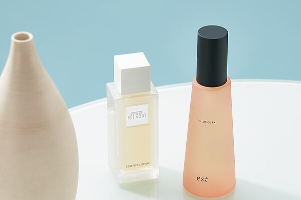 深い潤いが持続する“乾燥肌のための”化粧水【信頼コスメ 化粧水部門】