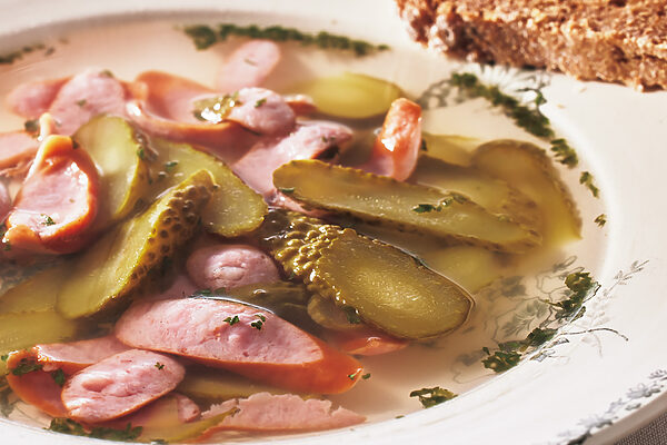 「かにかまと卵」「しらすと豆腐」──材料2つで作れる朝のクイックスープ4選