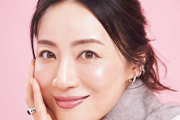 〈準備編〉落とす、うるおす、巡らせる──3段階で、くすみを払う【信頼コスメ ベースメイク部門】