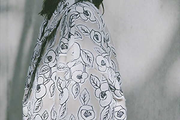 『つぐ minä perhonen』世田谷美術館 ──水面の波紋のように「つぐ」もの