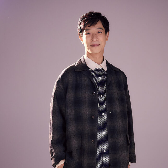 堺 雅人さんが語る、映画『平場の月』──「いくつになっても恋愛って面倒くさいものなんですね（笑）」