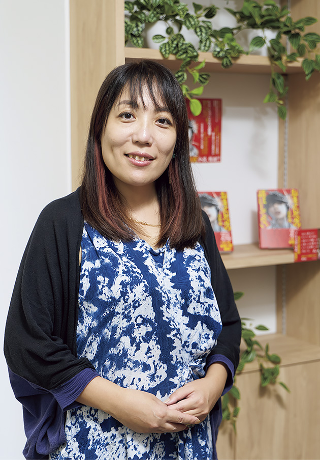 『おまえレベルの話はしてない』著者 芦沢 央さんインタビュー ──「夢は人生を食い潰す呪いにもなる」 | カルチャー | クロワッサン オンライン