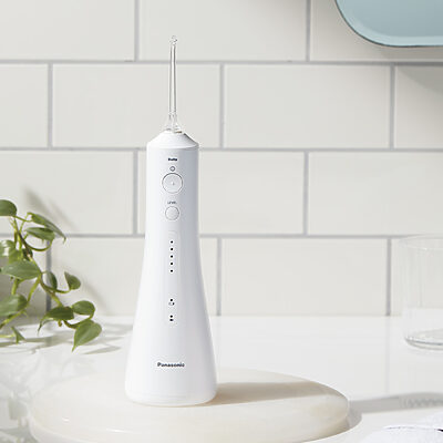 【パナソニック】口腔ケアの頼もしい相棒、超音波水流で口元に自信