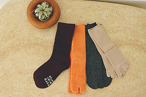 冬のおしゃれが楽しくなる、冷え知らずのソックスもずらり