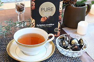 箱サイズもあり。「ピュア ミルクチョコレートトリュフ ベルジャンクッキークリーム」148g 1,178円